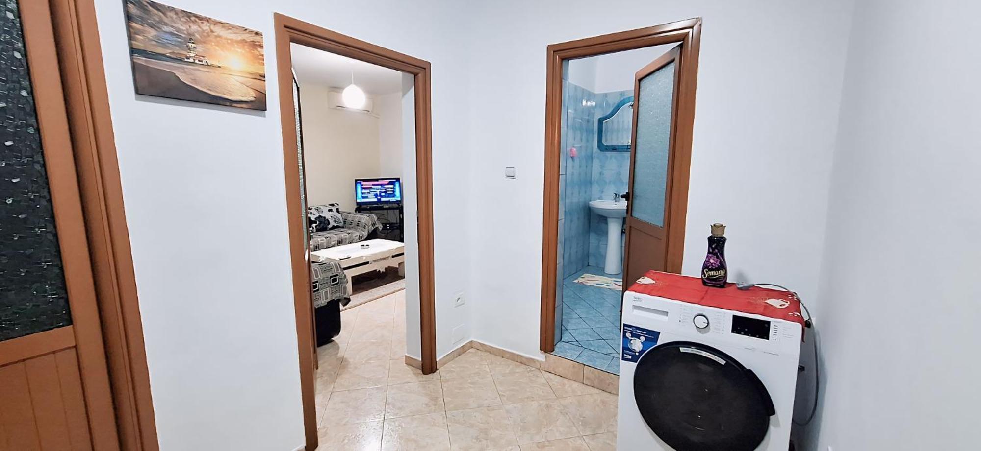 Promenade Apartment In City Centre Berat Exterior foto